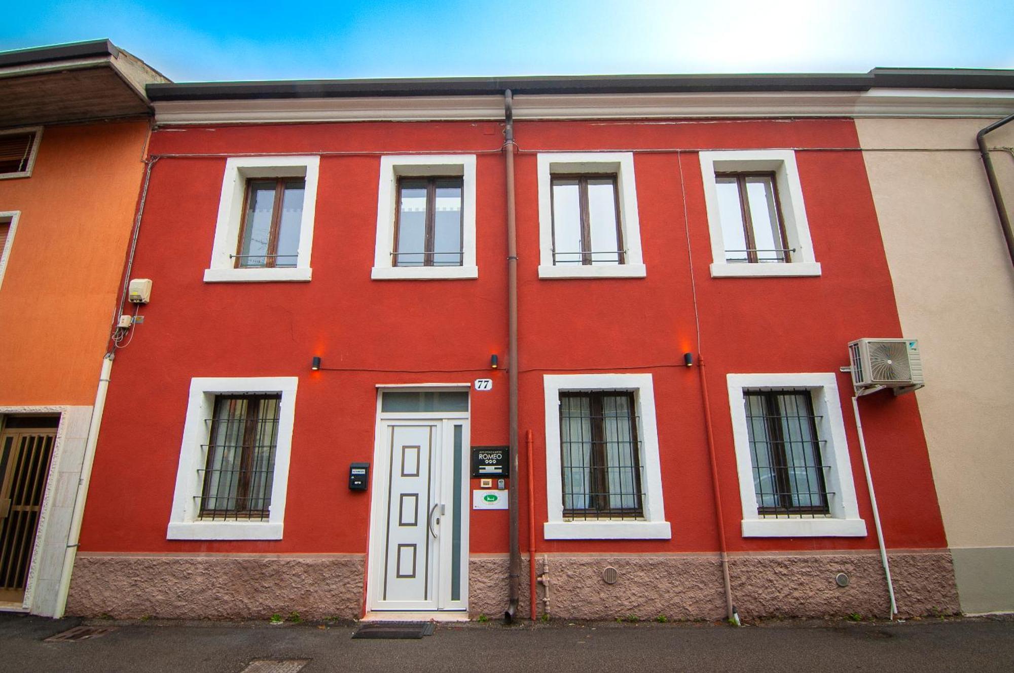 Italstay - Nuova Residenza Romeo - Affittacamere Верона Екстер'єр фото